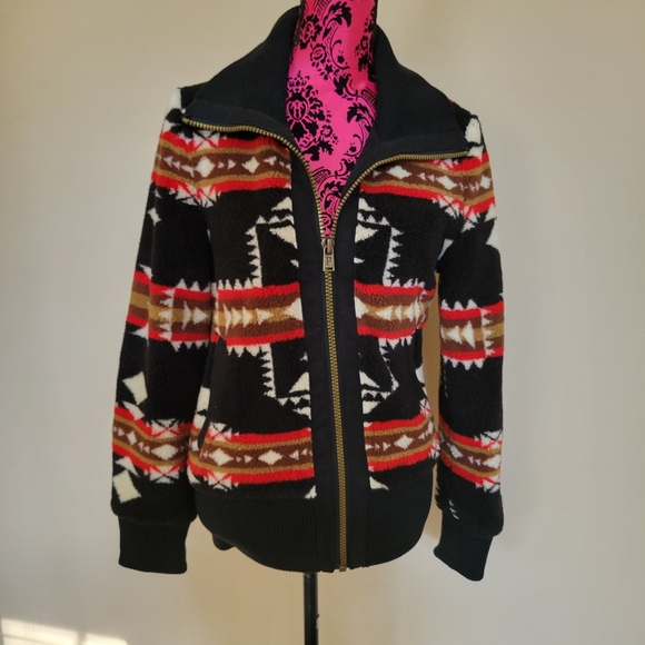 Pendleton Foxglove Fleece Bomber Jacket in Crossroads Black - Picture 3 of 7